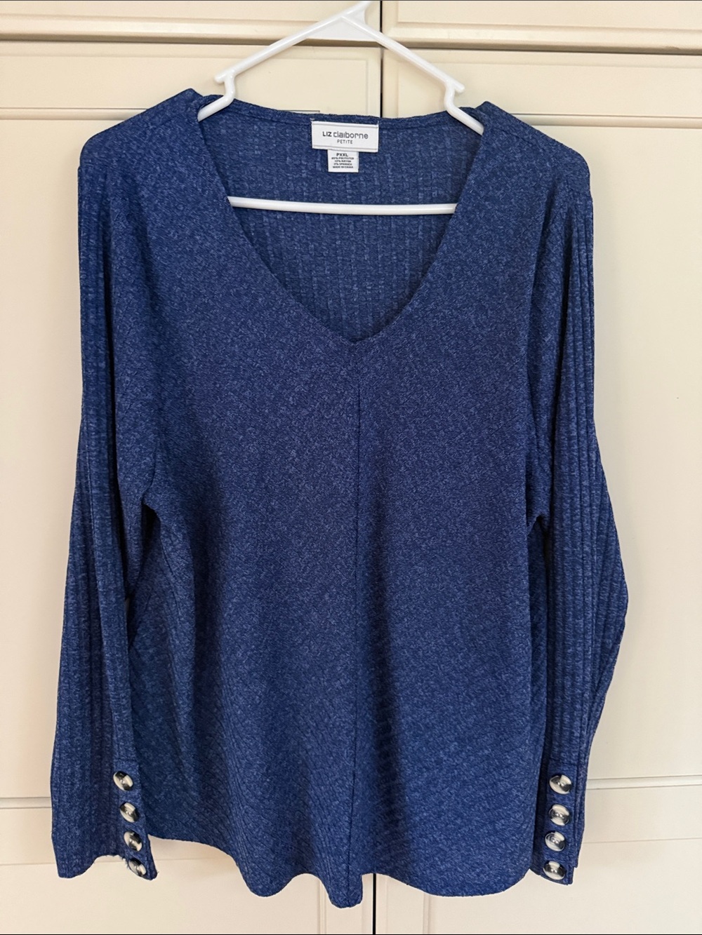3 Liz Claiborne V-Neck Sweaters in Burgundy, Blue & Black - Picture 8 of 12